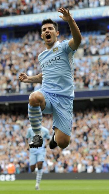 Agüero celebra un gol con el Manchester City en 2011.