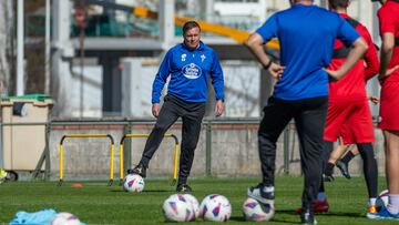 Cristóbal Parralo, en un entrenamiento del Racing de Ferrol.