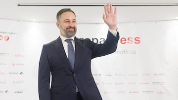 El presidente de VOX y candidato a las elecciones generales, Santiago Abascal, saluda a su llegada a un desayuno informativo de Europa Press, en el Hotel Hyatt Regency Hesperia Madrid, a 18 de julio de 2023, en Madrid (Espa?a).
18 JULIO 2023;23J;ELECCIONES;ABASCAL;EUROPA PRESS;VOX
Eduardo Parra / Europa Press
18/07/2023