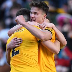 Wolves vence a Fulham en la jornada 37 de la Premier League