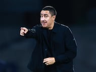 Soccer Football - Liga MX - Pumas UNAM v Atletico San Luis - Estadio Olimpico Universitario, Mexico City, Mexico - October 22, 2025 Pumas UNAM coach Efrain Juarez reacts REUTERS/Eloisa Sanchez
