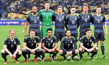 Johnny Williams enjoying the Wales team photo