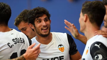 Guedes celebra su gol en Pamplona. 