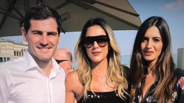 Daniela Ospina con Iker Casillas y Sara Carbonero en Rusia.