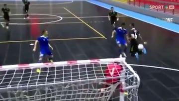 Ni Ricardinho ni Falcao han marcado este gol: para ponerse a verlo una y otra vez