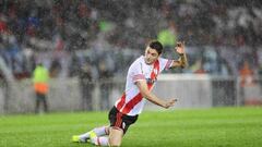 Goles gemelos: Giroud, como Alario en la Libertadores 2015