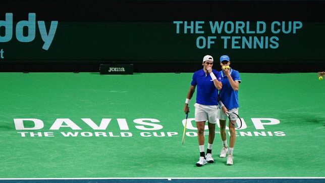 Sinner dobla esfuerzos para rescatar a Italia