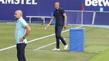 Paco López junto a Garitano en La Nucía.