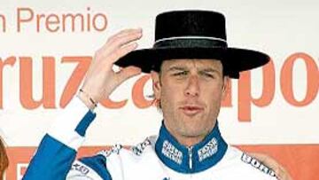 <b>SALERO. </b>Petacchi luce el sombrero cordobés tras su victoria.