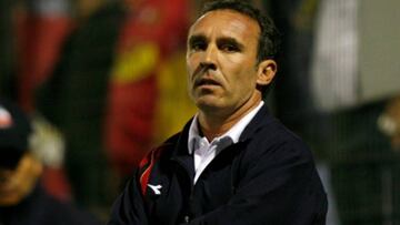 Espina frena vuelta a Colo Colo por extensión de su contrato