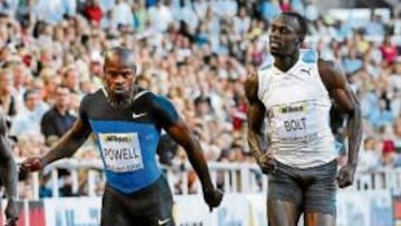 <b>POR MUY POCO. </b>Asafa Powell (centro) se impone por una centésima a Usain Bolt (derecha).
