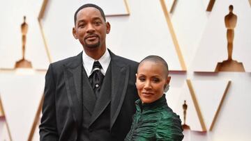 US actor Will Smith(L) and Jada Pink Smith attend the 94th Oscars at the Dolby Theatre in Hollywood, California on March 27, 2022. (Photo by ANGELA WEISS / AFP) (Photo by ANGELA WEISS/AFP via Getty Images)