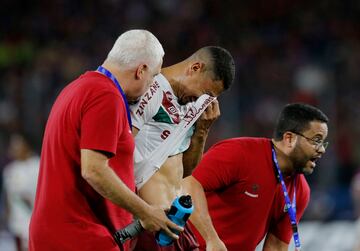 André, volante defensivo de Fluminense, salió lesionado justo antes de que acabara el primer tiempo en la visita a Cerro Porteño por Copa Libertadores. El jugador es pieza clave para Fernando Diniz en el 'Time de Guerreiros'.