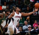 Williams conduce el tercer triunfo seguido de los Hawks