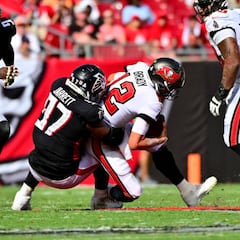 Does Tom Brady get special ‘roughing’ treatment?