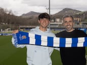 Oficial: Mikel Rodríguez renueva con la Real Sociedad hasta 2029