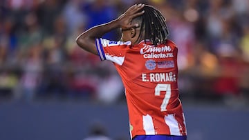 Jhon Murillo se lamenta tras una falla ante América