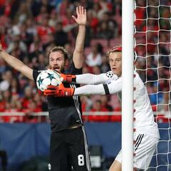 Mourinho planeó una estrategia para incomodar a Svilar