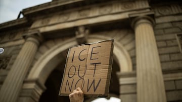 En medio de una crisis judicial y una operación migratoria masiva en Minnesota, la abogada del gobierno confiesa cansancio extremo y critica el sistema y el cumplimiento de órdenes. REUTERS/Alkis Konstantinidis