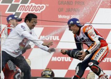 Marc Márquez y Takahiro Hachigo.