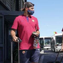 Messi, Suárez y Jordi Alba se aíslan de la crisis en la montaña