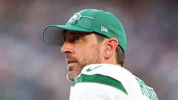 EAST RUTHERFORD, NEW JERSEY - AUGUST 26: Aaron Rodgers #8 of the New York Jets looks on from the sideline during the game against the New York Giants at MetLife Stadium on August 26, 2023 in East Rutherford, New Jersey. Mike Stobe/Getty Images/AFP (Photo by Mike Stobe / GETTY IMAGES NORTH AMERICA / Getty Images via AFP)