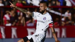 Argentinos golpea al Tomba