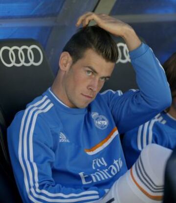 El centrocampista galés del Real Madrid Gareth Bale en el banquillo.