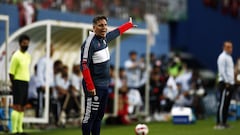 Berizzo toma una decisión en el arco y aclara el rol de Brereton