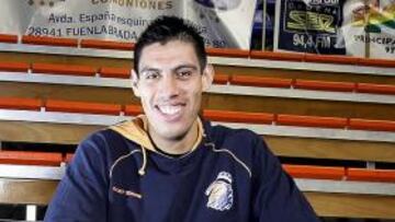 Ayón, en su etapa en el Fuenla.