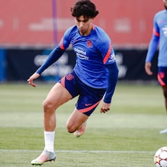 João Félix, para el final