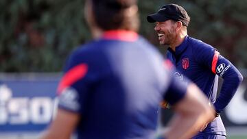 Simeone, esta ma&ntilde;ana en la sesi&oacute;n del Atl&eacute;tico. 