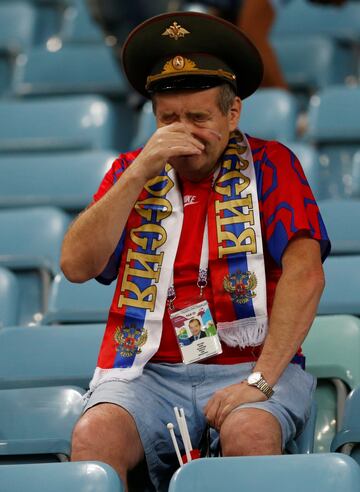 Russia - Croatia (2-2), 3-4 after penalties has Russian fan in tears.