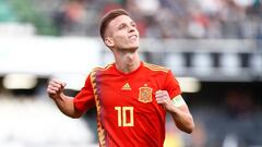 Dani Olmo celebra uno de sus goles ante Montenegro.