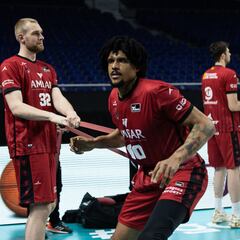 Javier Justiz deja el baloncesto a los 29 años por culpa de la rodilla