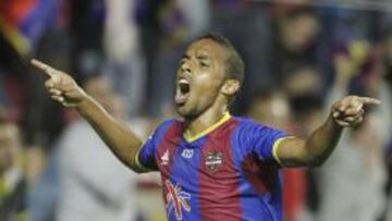 <b>EN PLENA FORMA. </b>Valdo es uno de los futbolistas granotas que m¨¢s est¨¢ brillando actualmente.