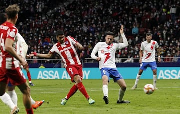 Luis Suárez marcó el 0-3 poco antes de llegar al descanso.