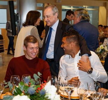 Florentino Pérez, Kroos and Casemiro.