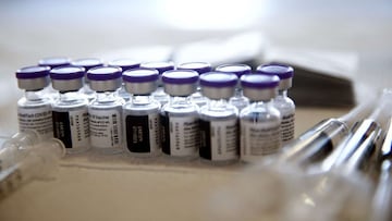 LOS ANGELES, CALIFORNIA - APRIL 09: Vials containing doses of the Pfizer COVID-19 vaccine are viewed at a clinic targeting minority community members at St. Patrick&#039;s Catholic Church on April 9, 2021 in Los Angeles, California. St. John&#039;s Well C