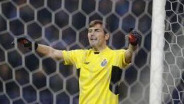 Casillas iguala el récord de Xavi en partidos de Copa de Europa