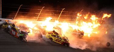 La Nascar empieza entre llamas en la Daytona 500