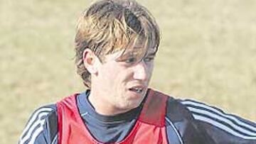 <b>OBJETIVO 78</b>. 78 El italiano ha perdido sólo dos kilos en diez días y todavía pesa 82