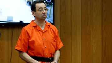 Larry Nassar fue apuñalado diez veces en una prisión en el estado de Florida y un sospechoso reveló la razón por la que el exmédico recibió dicho castigo.