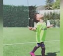 ¡Mateo Messi se hizo viral al imitar los festejos de su papá!