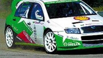 <b>SKODA ESTRENA EL EL FABIA WRC.</b> La gran novedad del Rally de Alemania es el Skoda Fabia, que debuta con Didier Auriol y Toni Gardemeister como pilotos. Un modelo mucho más moderno y compacto que el Octavia al que sustituye.