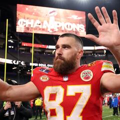 What do the initials ‘NKH’ and ‘ALH’ stand for on the Chiefs’ Super Bowl LVIII jersey?