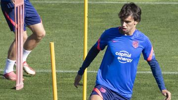 Jo&atilde;o, en la sesi&oacute;n hoy del Atl&eacute;tico, antes del Liverpool.