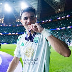 Gabri Veiga se baña en oro