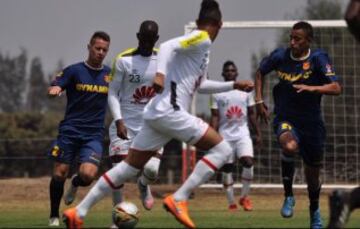 El vigente campeón de la Copa Sudamericana venció 8-0 y 3-0 en doblete a Bogotá