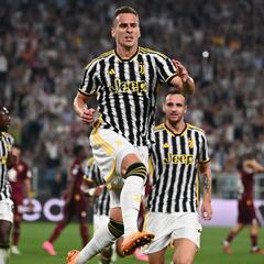 Gatti y Milik le entregan otro derbi a la Juve